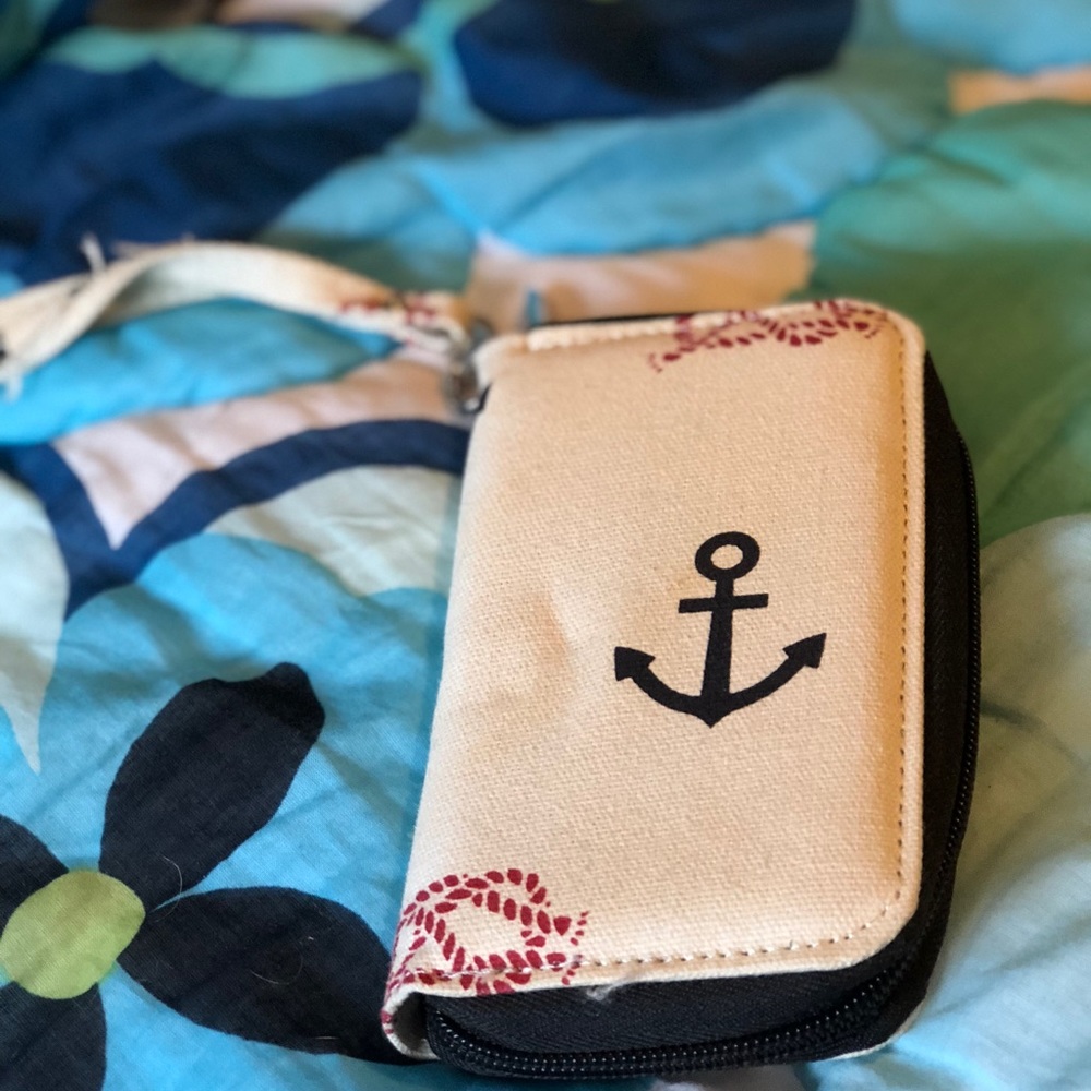 Anchor Wristlet